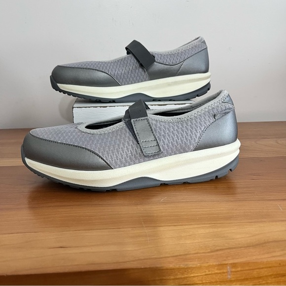 P.W. Minor Gray Mary Jane Strap‎ Slip On Sandals Shoes Womens 8 - Picture 2 of 8